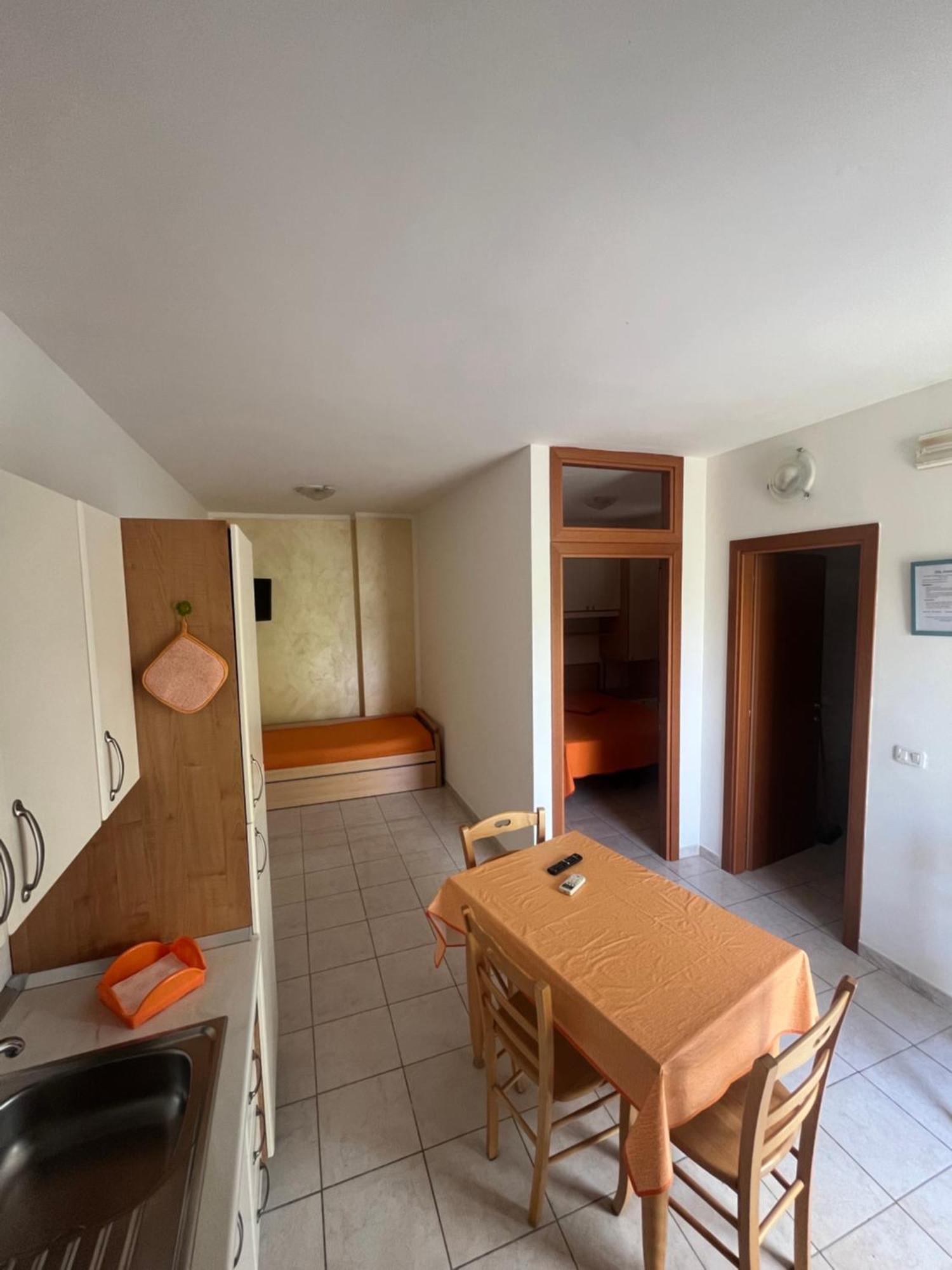 Villa Angela Case Vacanza Весте Екстериор снимка